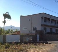 Terreno amplo com Casa