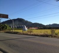 Terreno amplo com Casa