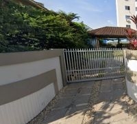 ALUGA - Casa Comercial