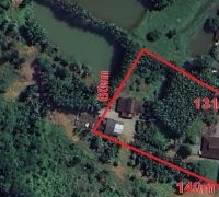 Terreno com área total de 7.452m² 