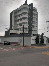 Amplo Apartamento - Res. San Pietrus