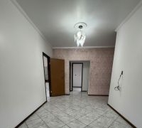Sobrado Comercial com Casas Residenciais 