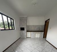 Sobrado Comercial com Casas Residenciais 