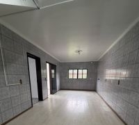 Sobrado Comercial com Casas Residenciais 