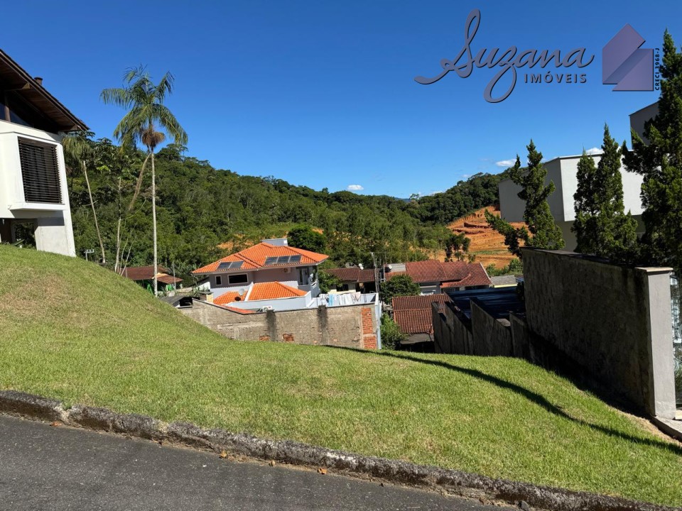 Terreno sem benfeitorias